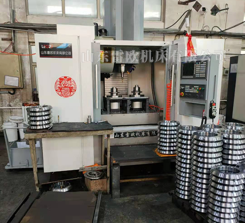 河北石家庄刘总工厂立式加工中心VMC650加工零件