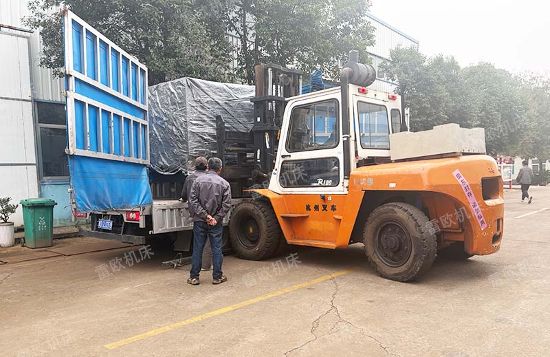 两台600铣打机一齐发货